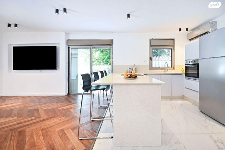 דירת גן, שדרות רוטשילד, לב תל אביב, לב העיר צפון, תל אביב יפו