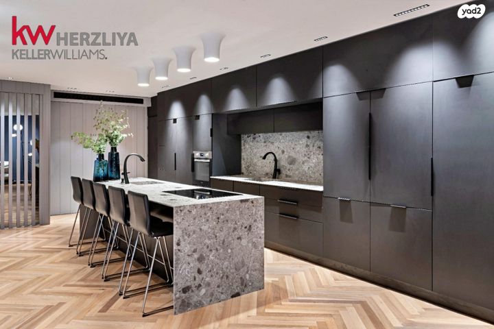 דירת גן, מרינה, הרצליה