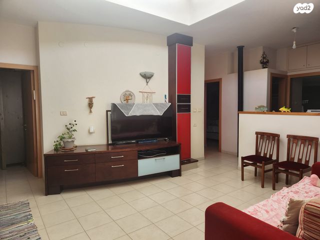 בית פרטי/ קוטג', ארלוזורוב, מרכז העיר, קרית אתא