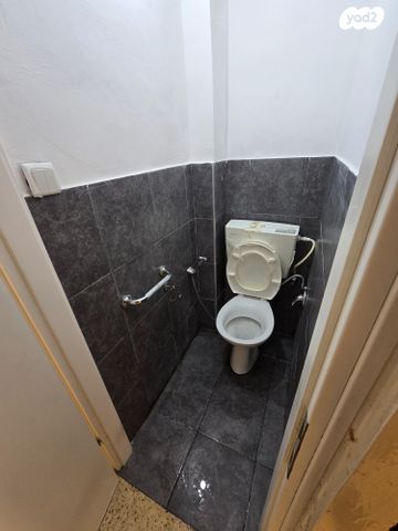 דירה, אביגיל, חרוזים, רמת גן