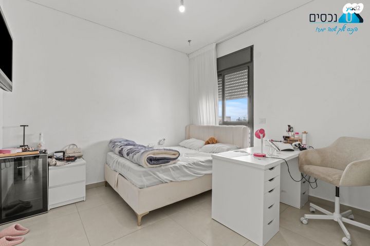 גג/ פנטהאוז, לוי אשכול, מורשת, מודיעין מכבים רעות