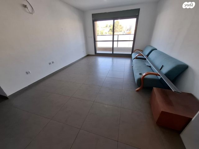 דירה, שקד 12, החורש, חריש