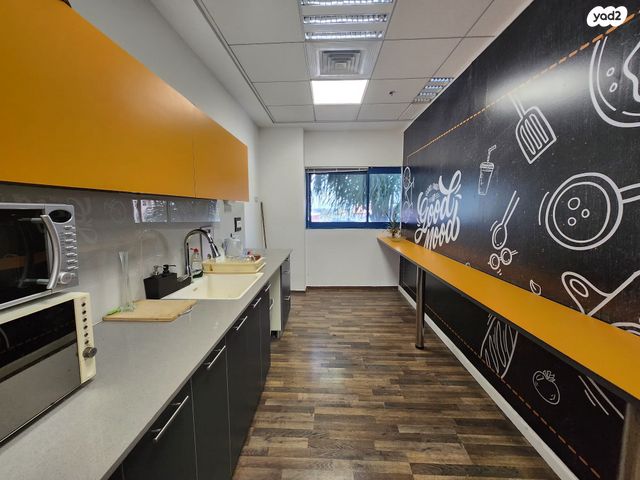 משרדים, יוזמה, אזור תעשיה, טירת כרמל