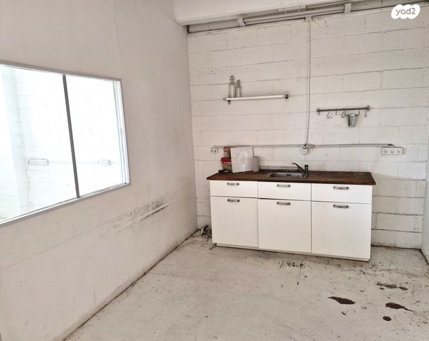 אולמות, שוקן, גבעת הרצל, אזור המלאכה יפו, תל אביב יפו