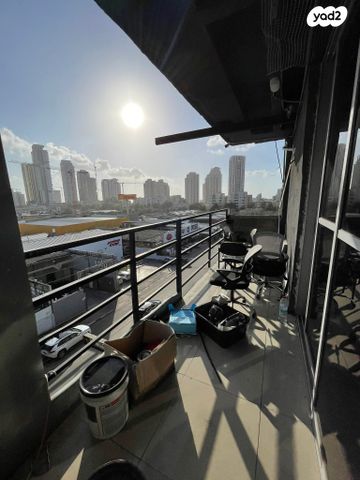 מנחם יקואל 7