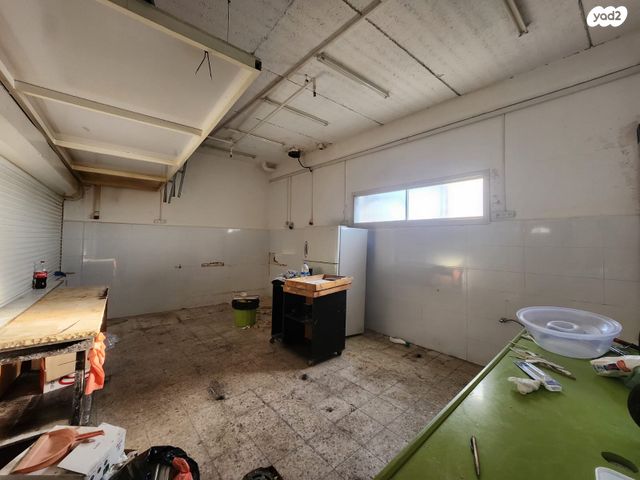 חנויות/ שטח מסחרי, הרצל, עמידר, טירת כרמל