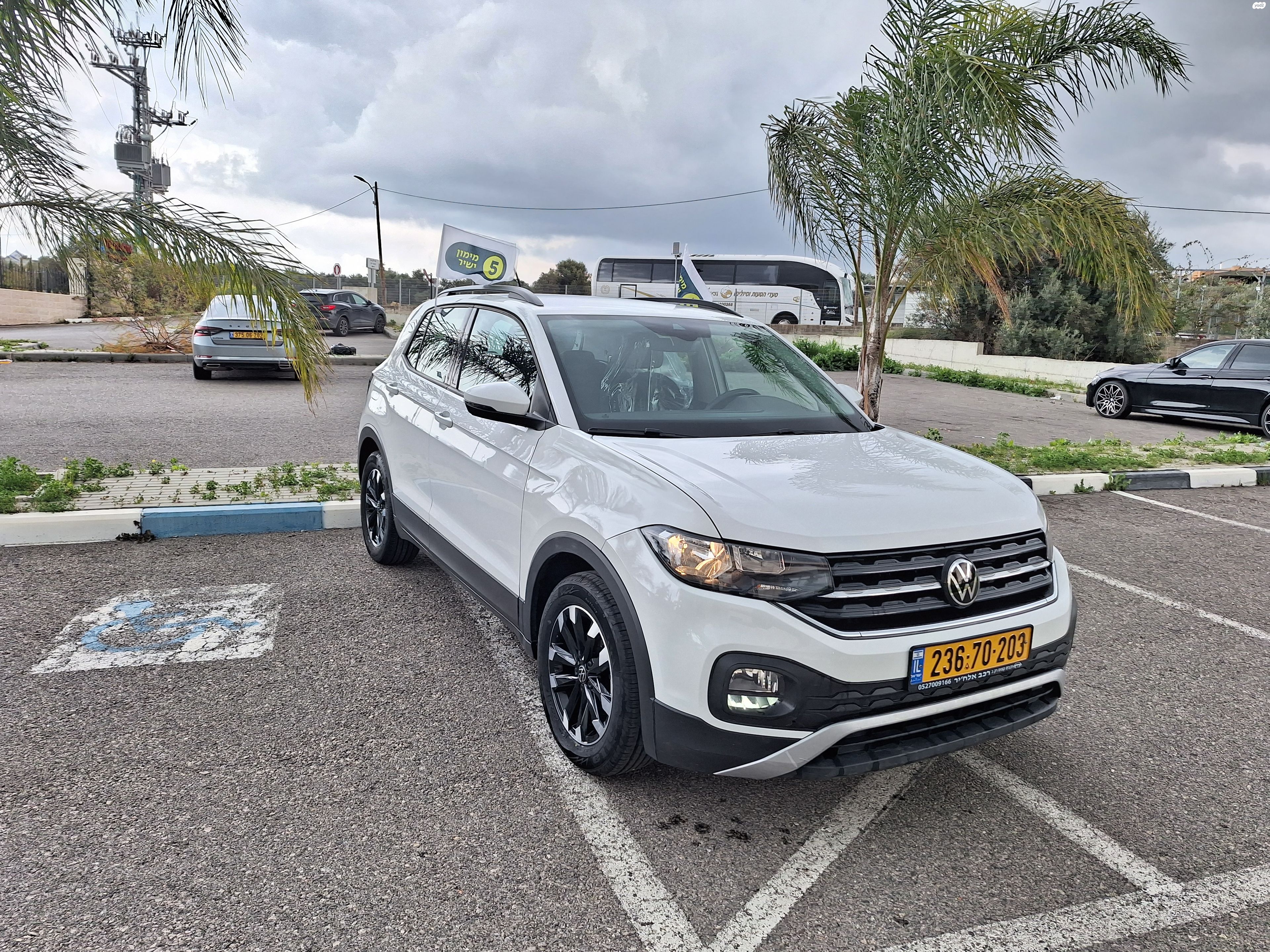 מודעת רכב פולקסווגן T-קרוס