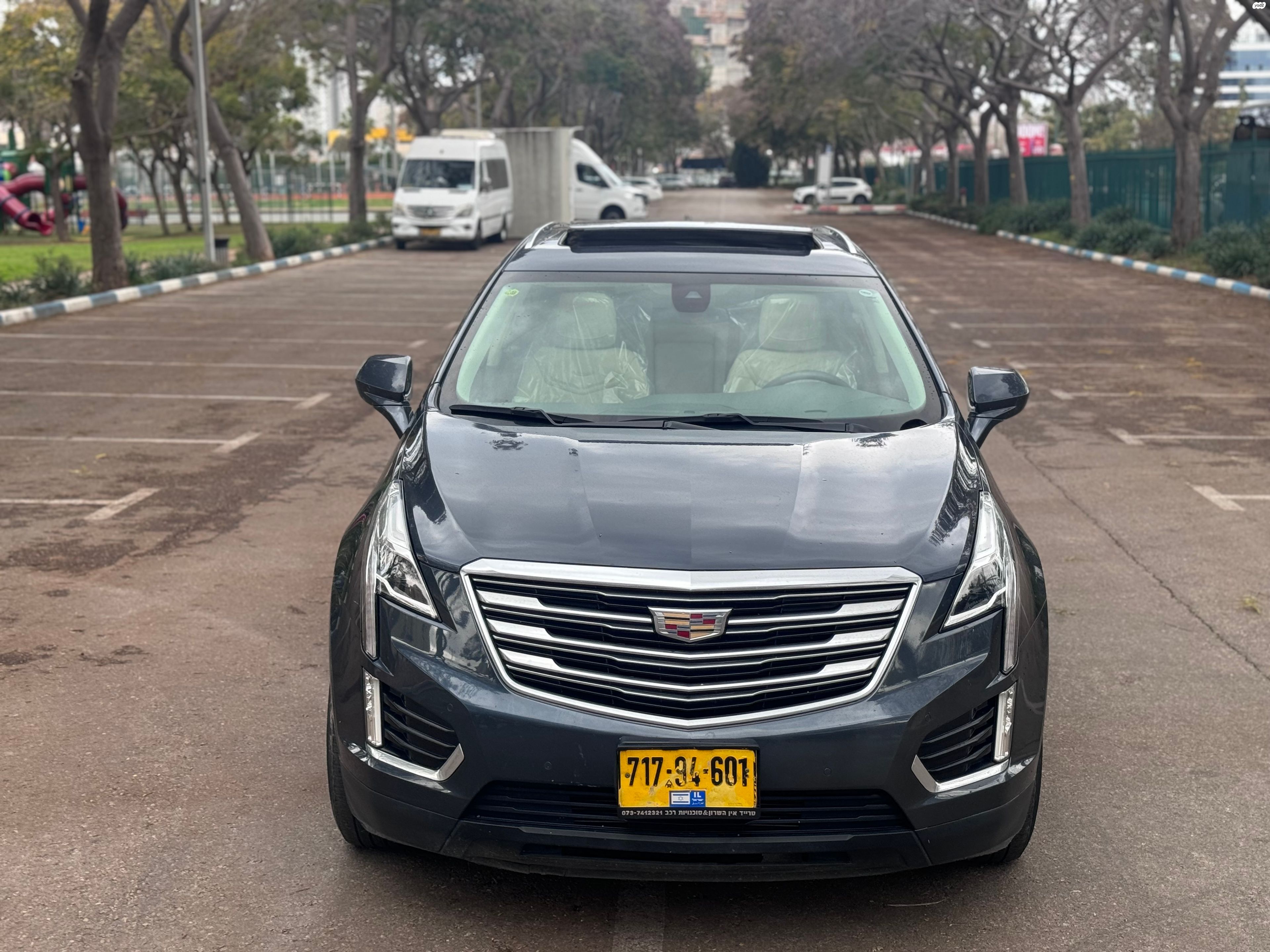 מודעת רכב קאדילק XT5