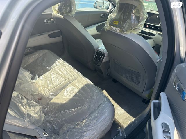 יונדאי איוניק 6