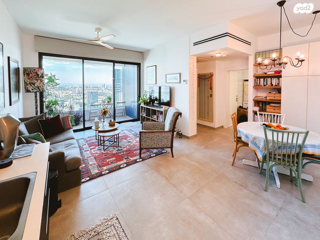 דירה, ישראל טל 5, מונטיפיורי, הרכבת, תל אביב יפו