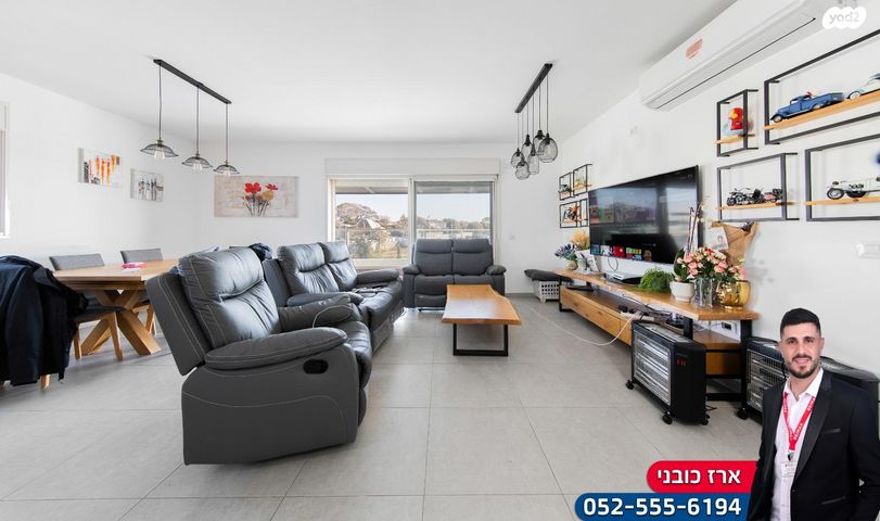 גג/ פנטהאוז, גלבוע 21, פרדסיה, פרדסיה