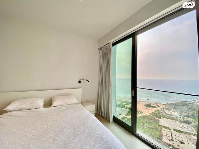 דירה, שדרות רחבעם זאבי 13, גבעת אולגה, חדרה