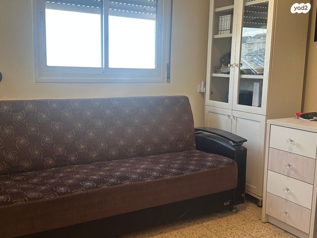 דירה, ציון בהלול, שיכון עובדים, טבריה