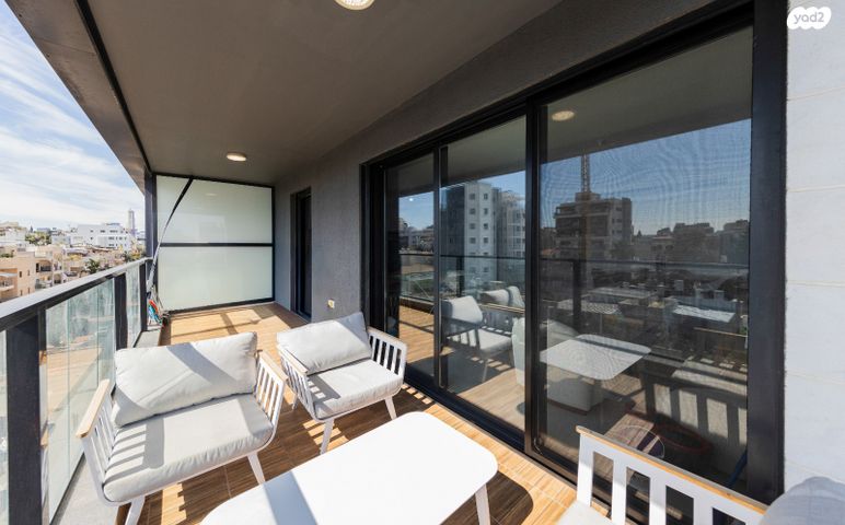 דירה, עטרות, תל יהודה, רמת גן