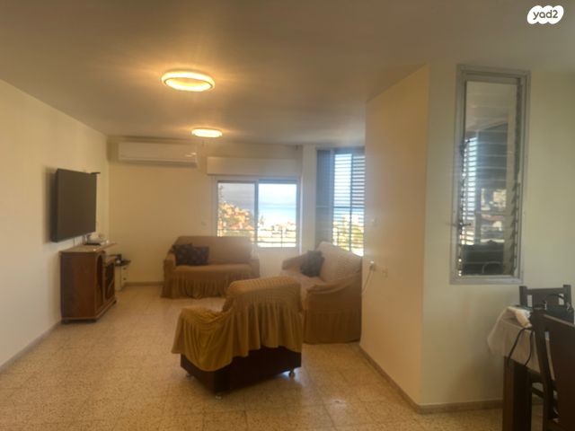 דירה, ציון בהלול, שיכון עובדים, טבריה