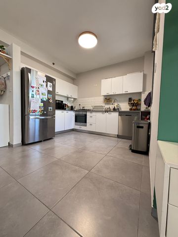 דירה, לכיש 10, הפארק, חדרה