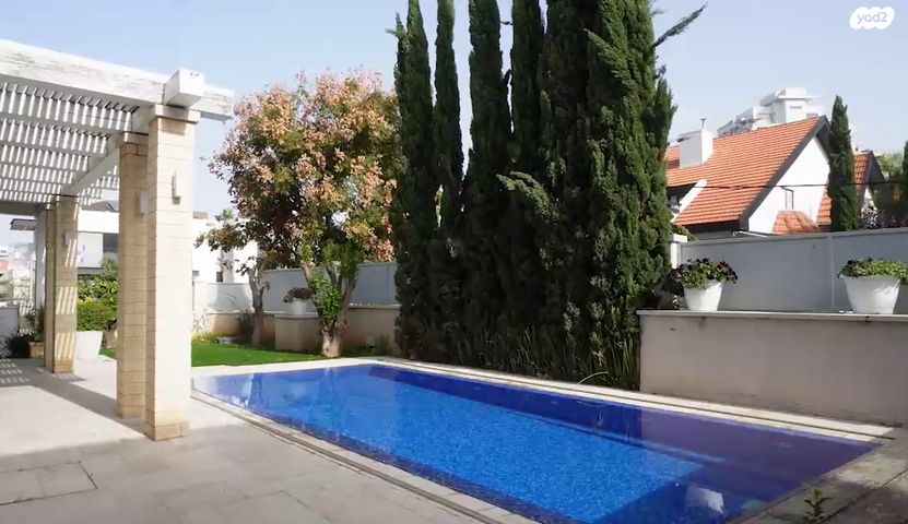 בית פרטי/ קוטג', רעננה