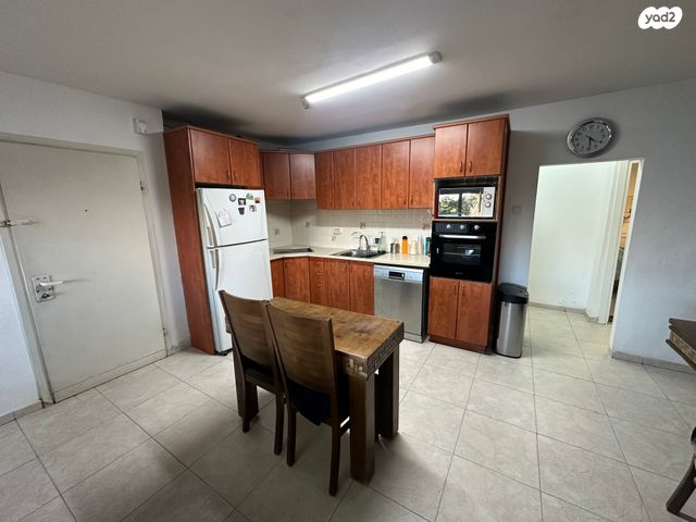 דירה, הסיתוונית, קרית ראשון, ראשון לציון