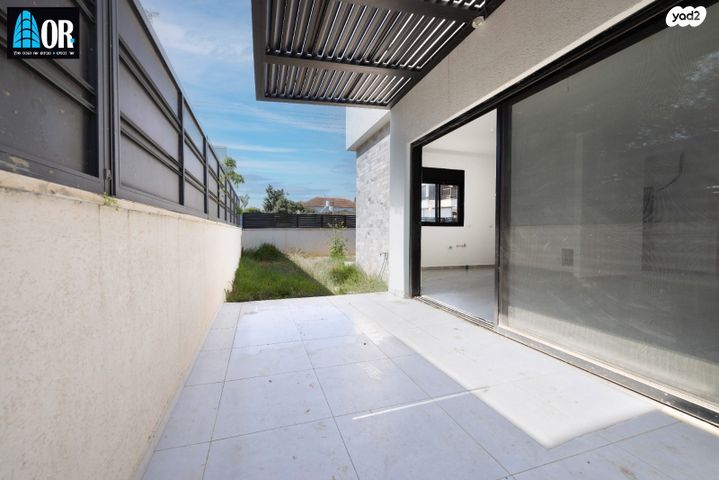 בית פרטי/ קוטג', כובשי החרמון, שאר העיר, קרית עקרון