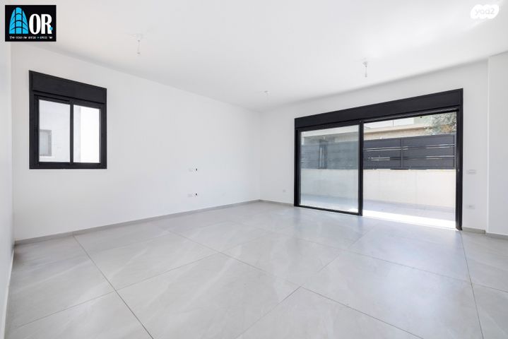 בית פרטי/ קוטג', כובשי החרמון, שאר העיר, קרית עקרון