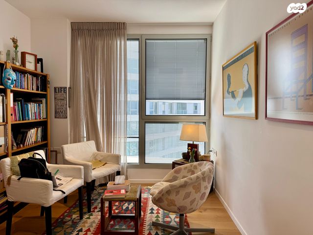 דירה, גרציאני יצחק 4, גני שרונה, קרית הממשלה, תל אביב יפו