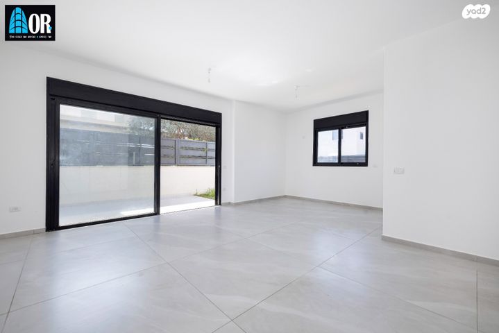 בית פרטי/ קוטג', כובשי החרמון, שאר העיר, קרית עקרון