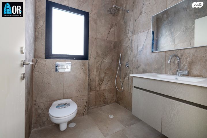 בית פרטי/ קוטג', כובשי החרמון, שאר העיר, קרית עקרון