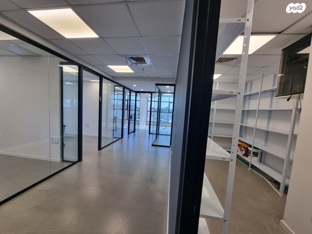 משרדים, משה לוי 11, מב"ת מערב, אזור תעשייה חדש, ראשון לציון