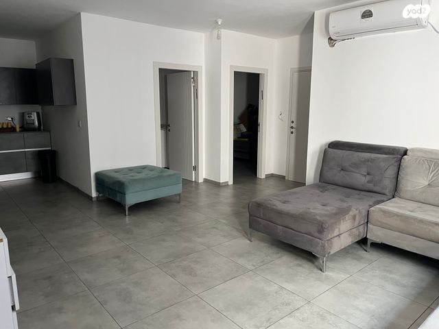 יחידת דיור, צה"ל 1, חיננית, חיננית