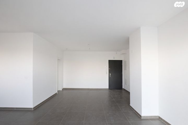 דירת גן, זלמן שזר, מורשת, מודיעין מכבים רעות