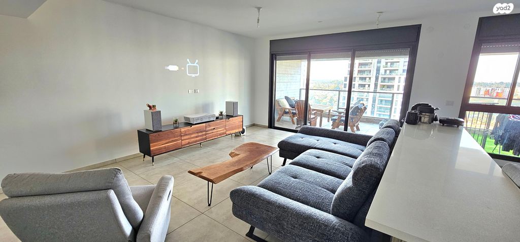 דירה, יונה וולך 1, גרין פארק החדשה, הוד השרון