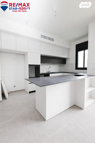 דירה, הדר 40, הרצליה הירוקה, נווה עובד, הרצליה