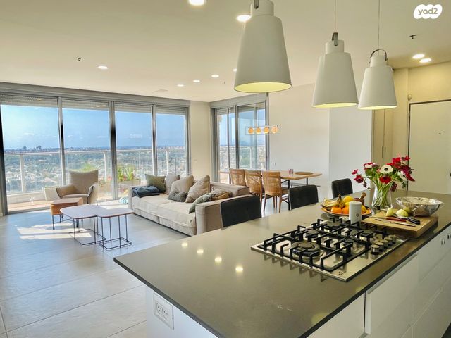 גג/ פנטהאוז, הוד השרון