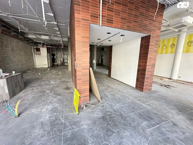 חנויות/ שטח מסחרי, שאר העיר, מודיעין מכבים רעות