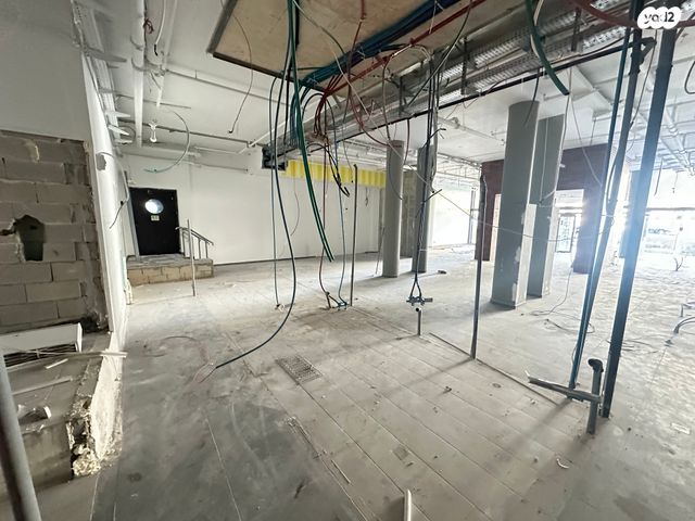 חנויות/ שטח מסחרי, שאר העיר, מודיעין מכבים רעות