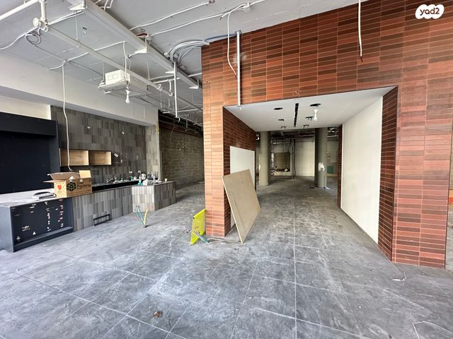 חנויות/ שטח מסחרי, שאר העיר, מודיעין מכבים רעות