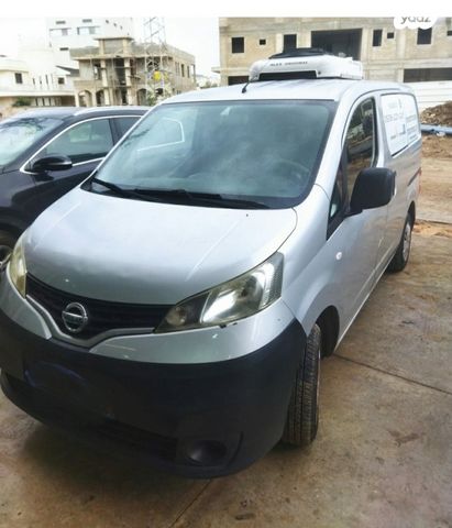 מודעת רכב ניסאן NV200