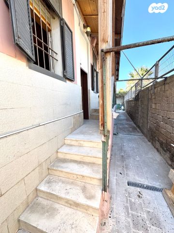 דירת גן, תפוח, עג'מי, גבעת העליה, תל אביב יפו