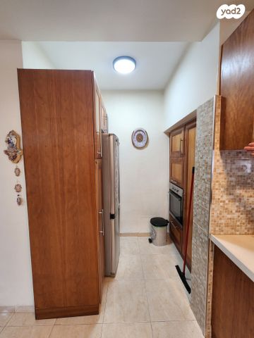 דירת גן, סיני, נווה אליאס, טירת כרמל