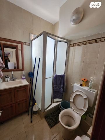 דירת גן, סיני, נווה אליאס, טירת כרמל