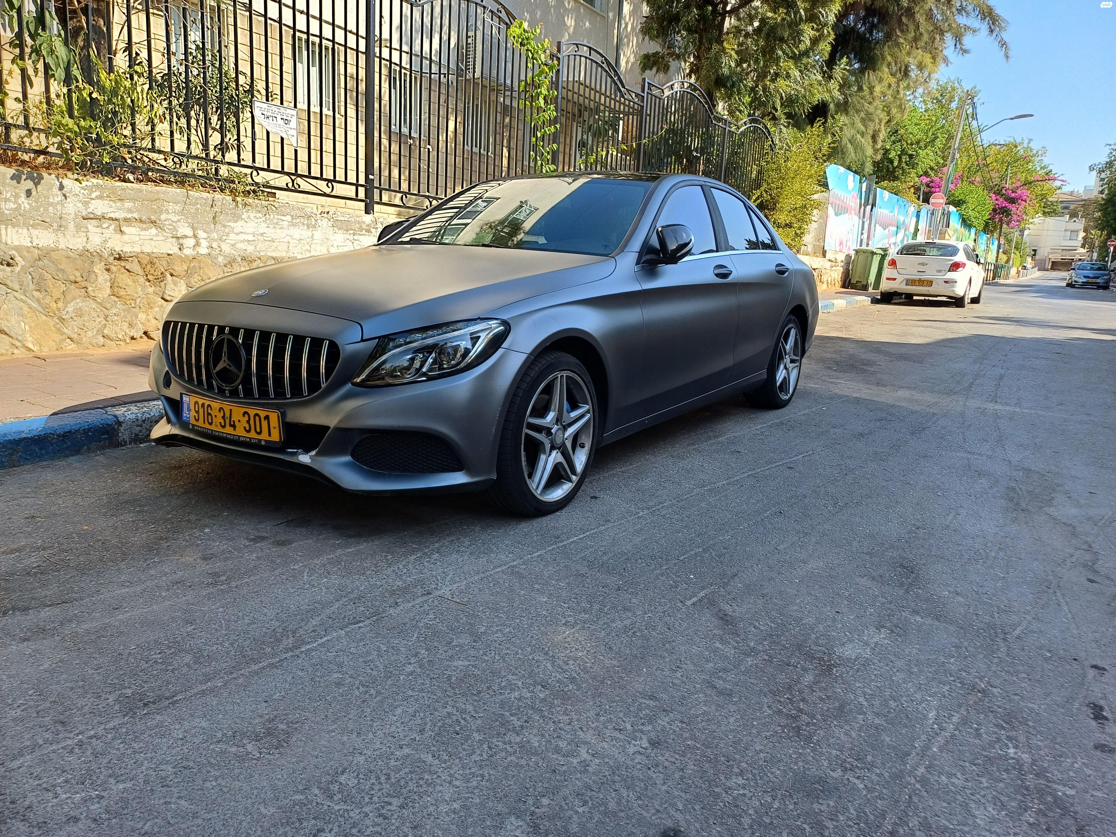 מודעת רכב מרצדס-בנץ C-class