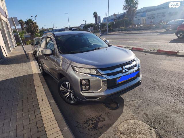 מודעת רכב מיצובישי ASX