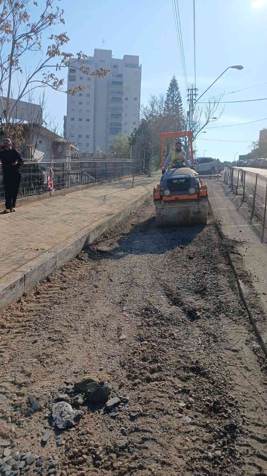 מודעת רכב מכבש