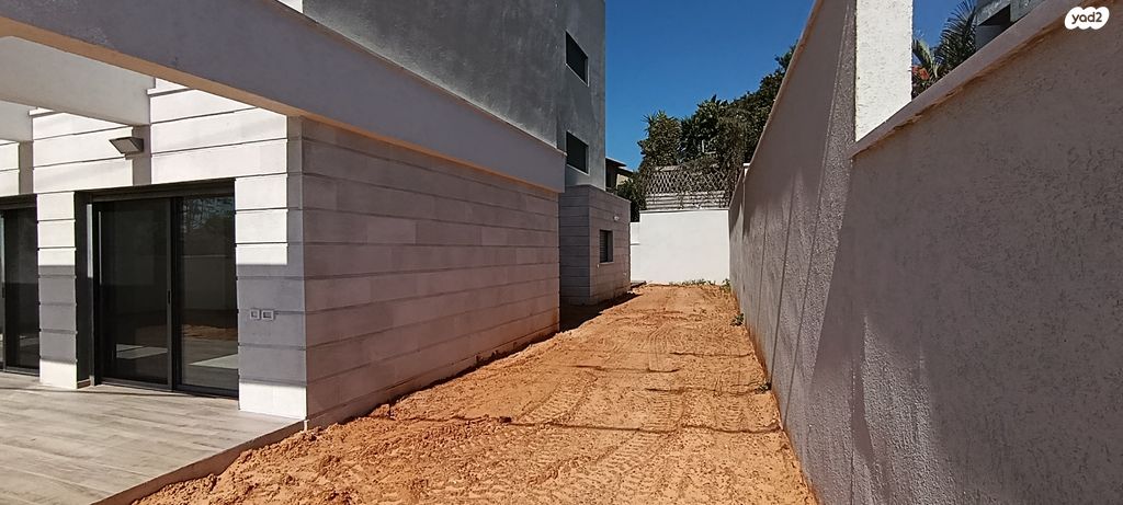 דירת גן, הכובשים 97, מושבה מרכז, זכרון יעקב