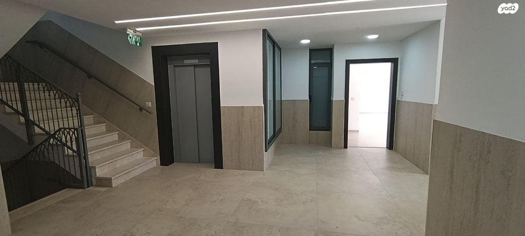 דירת גן, הכובשים 97, מושבה מרכז, זכרון יעקב