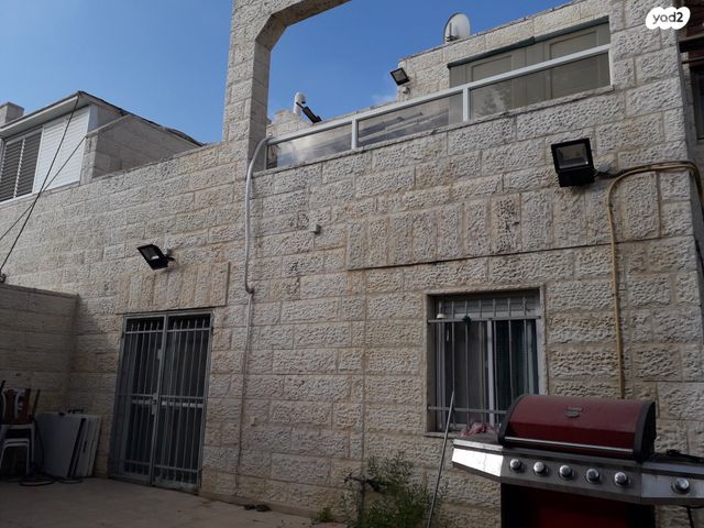 דו משפחתי, סגולת ישראל 5, פסגת זאב, ירושלים