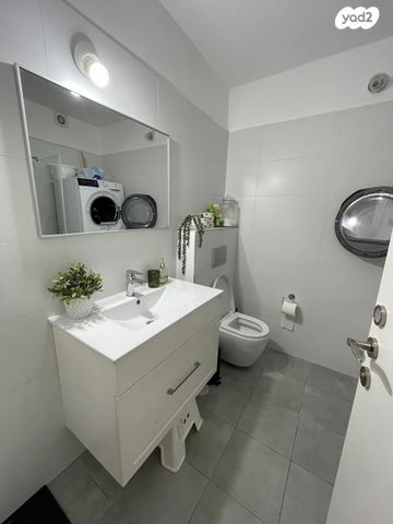 דירה, שטרן 113, קיראון, קרית אונו