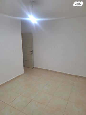 יחידת דיור, עפרוני 33, שלומית, שלומי