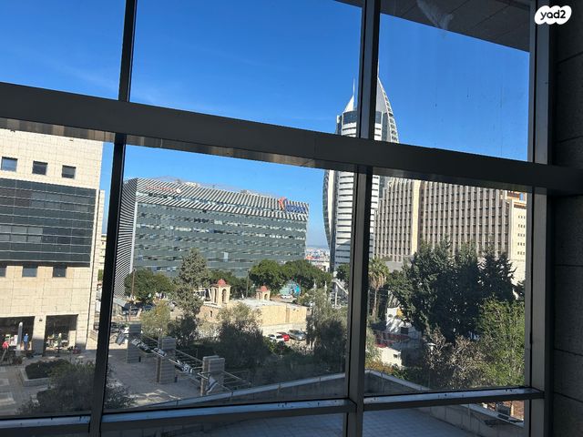 משרדים, שדרות הפלי"ם 2, קרית הממשלה ע"ש רבין, חיפה