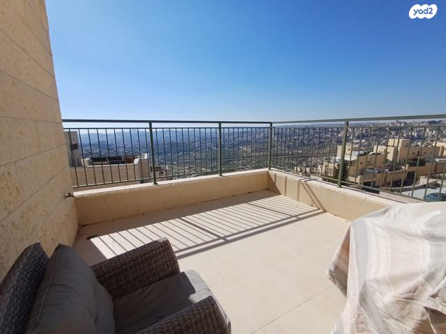 דירה, שאול אביגור, חומת שמואל, הר חומה, ירושלים